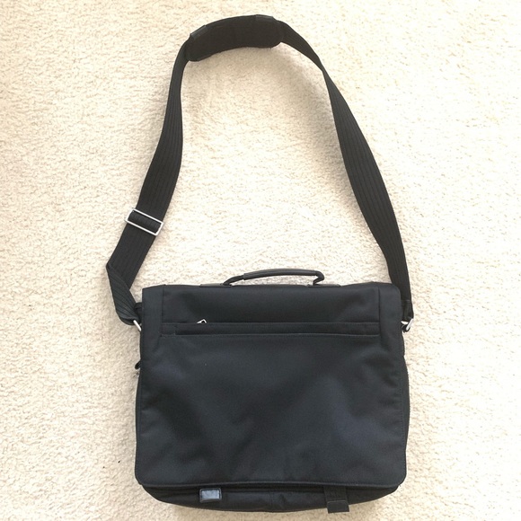 Banana Republic Bags Nwot Banana Republic Black Canvas Messenger Bag